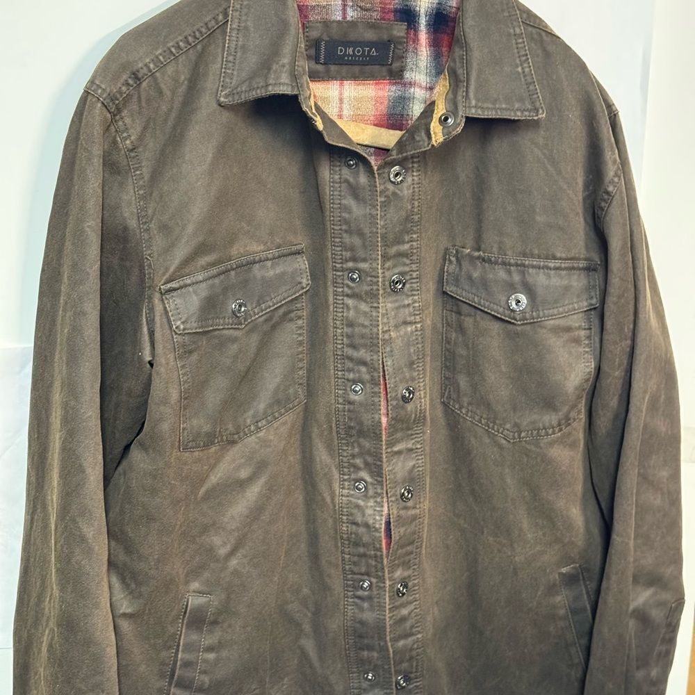 BB Dakota Brown Bomber Jacket with Classic Style size medium great con